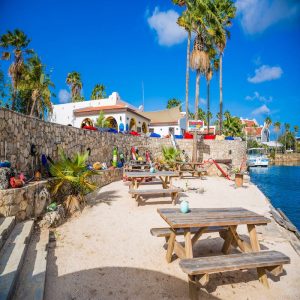 plaza-beach-und-dive-resort-bonaire-toucan-diving
